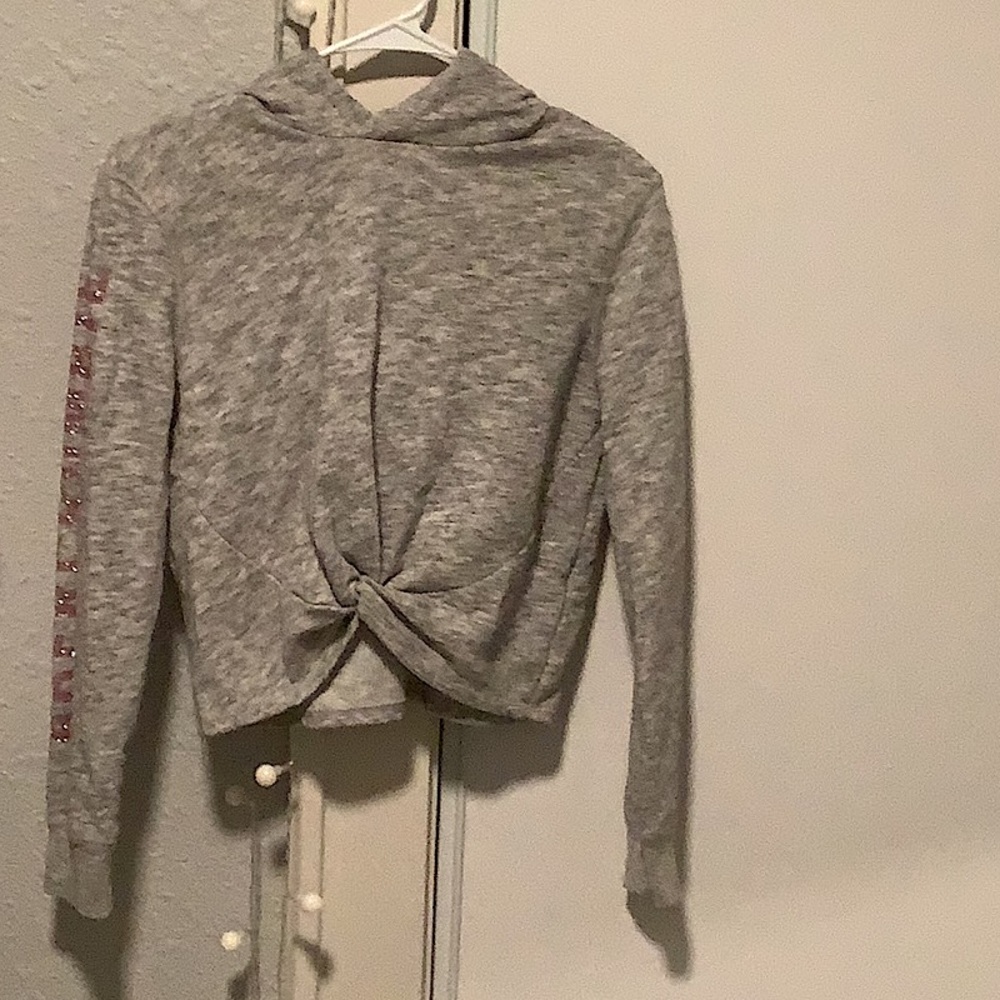 Long sleeve hooded shirt